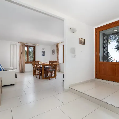 Ulivi - De Vivo Realty Semesterbostad Sorrento