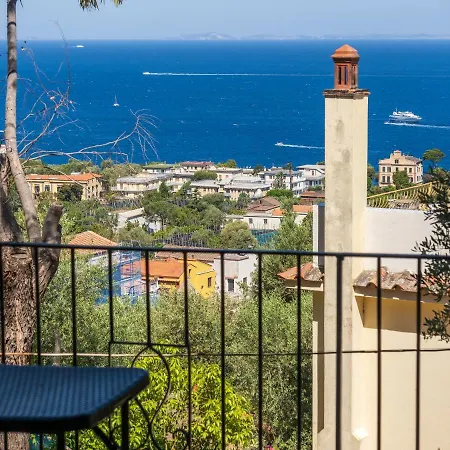 Vakantiehuis Ulivi Apt - De Vivo Realty Sorrento Sorrento