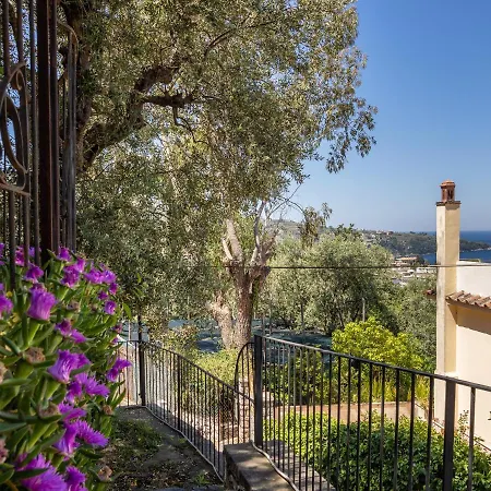 Ulivi Apt - De Vivo Realty Sorrento *