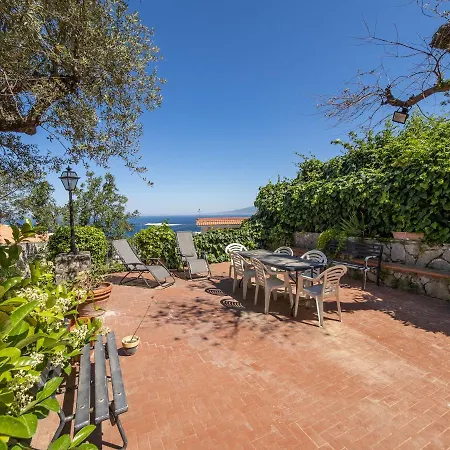 Ulivi Apt - De Vivo Realty Sorrento Vakantiehuis