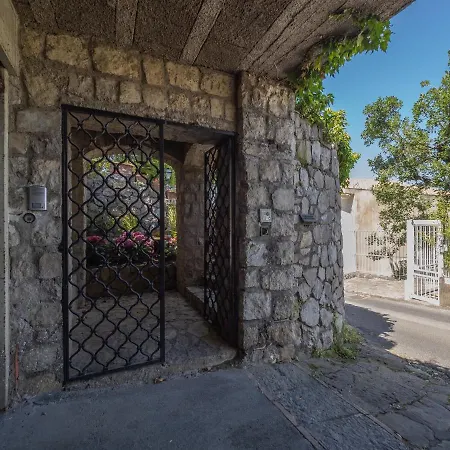 Ulivi Apt - De Vivo Realty Sorrento